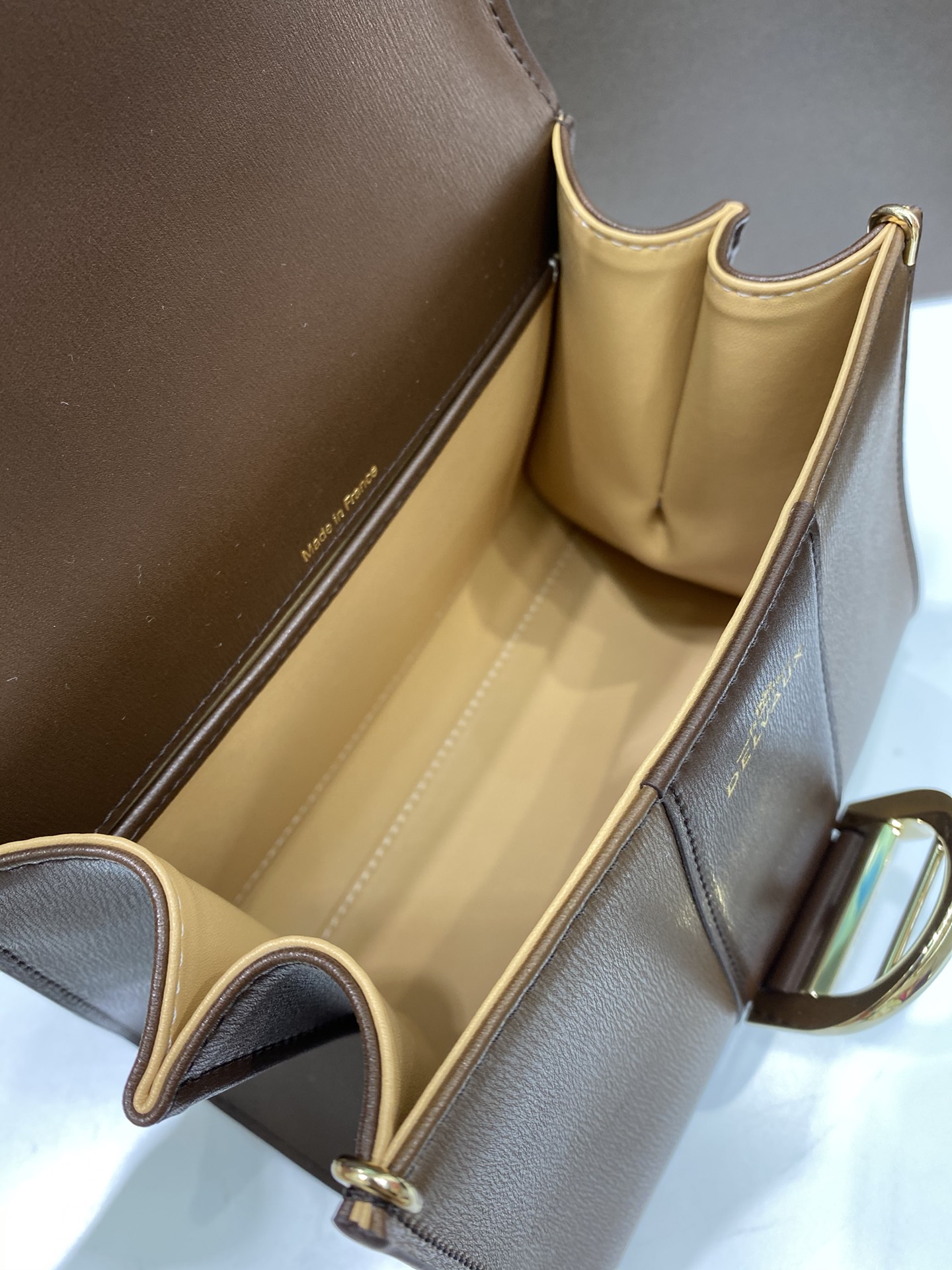 델보 브리앙 박스백 미니